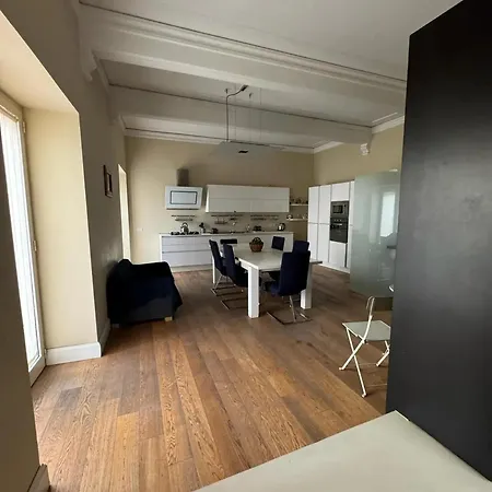 Spacious In Catania, Terrace & View * كاتانيا